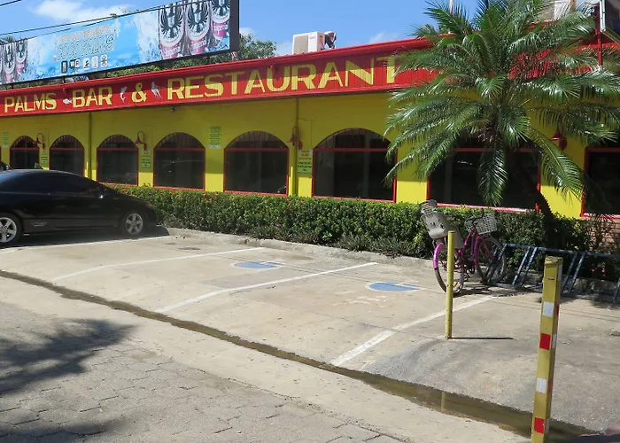 Coco Palms 3*