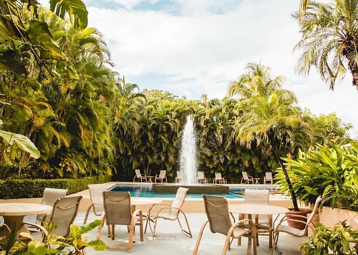 Coco Palms 3*