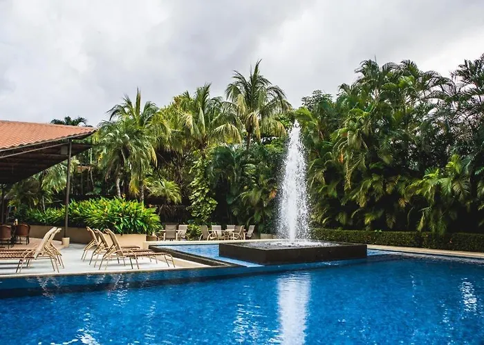 Coco Palms Hotel 3*