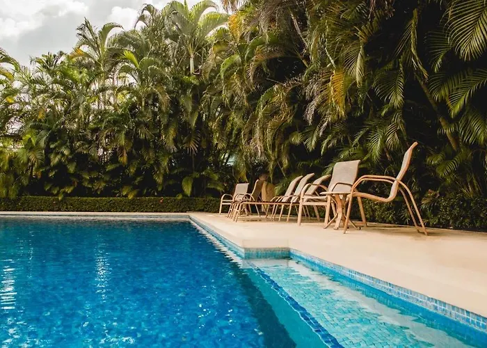 Coco Palms Hotel